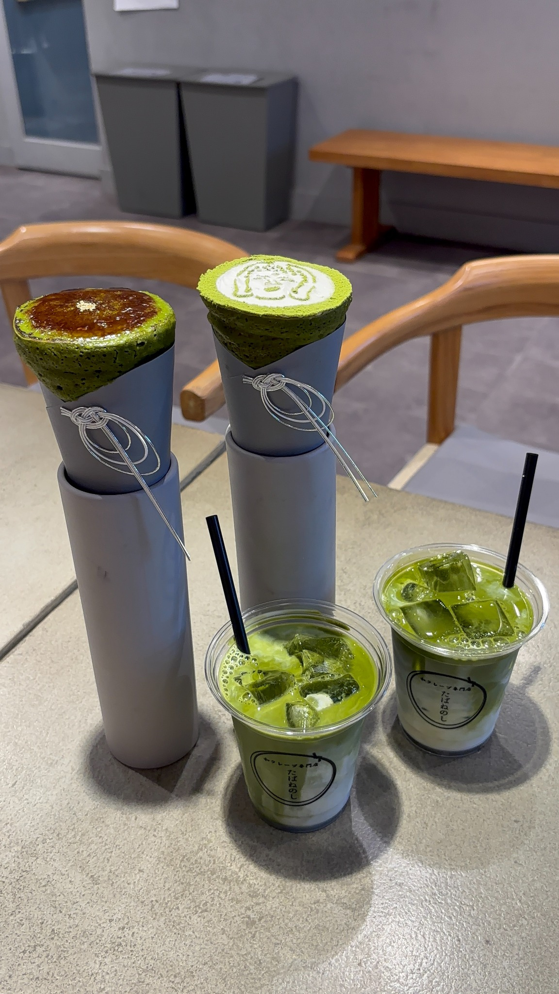 たばねのし鎌倉の抹茶クレープと抹茶ドリンク